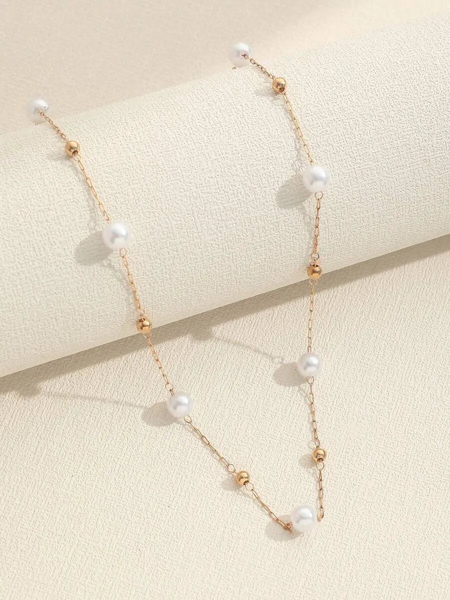 Minimalist Pearl Beaded Necklace