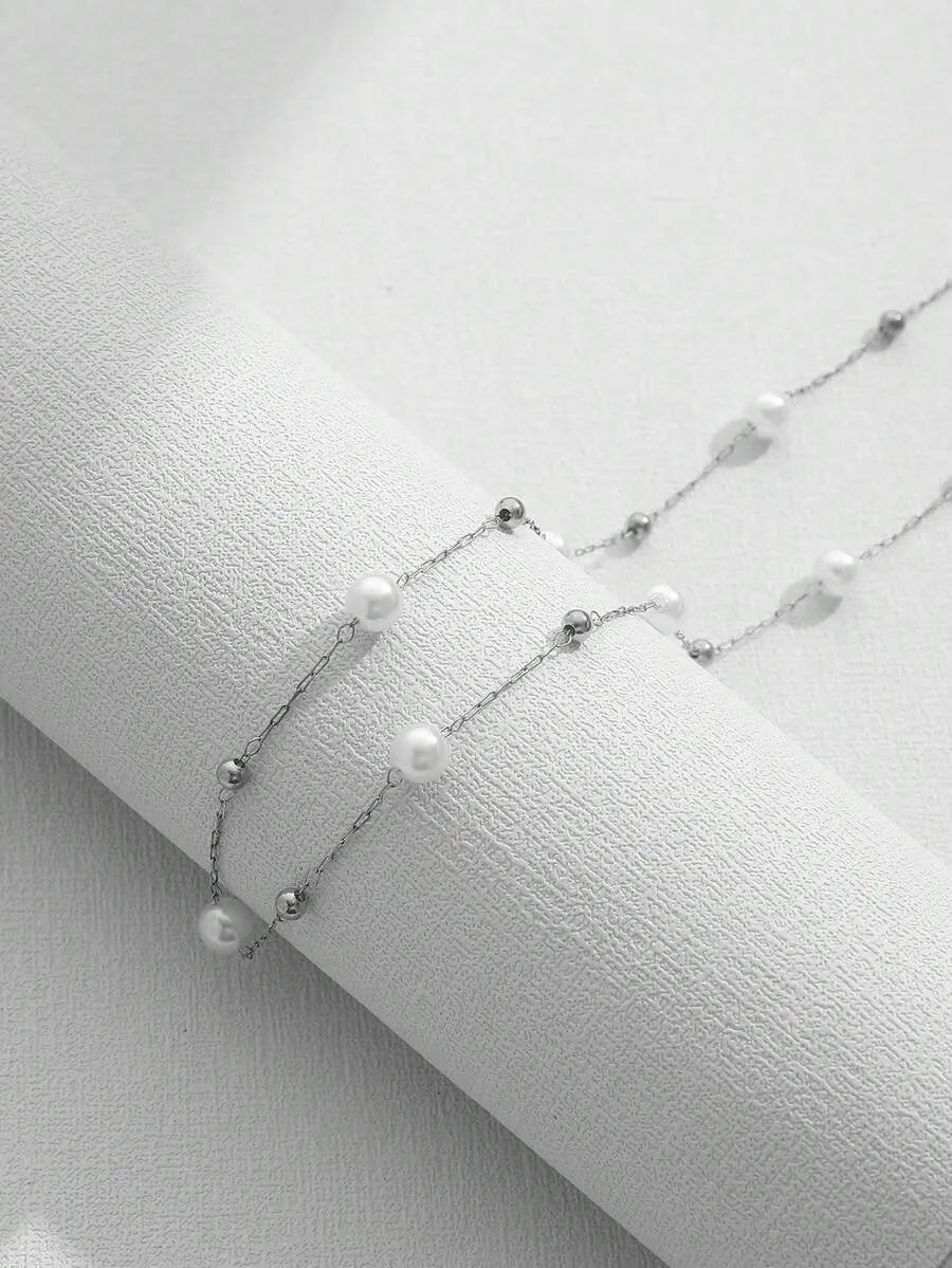Minimalist Pearl Beaded Necklace